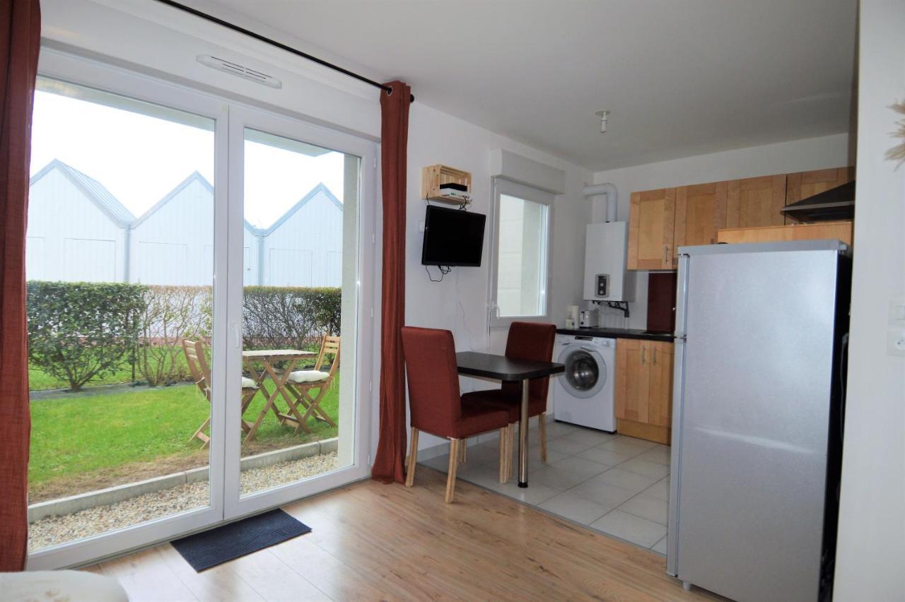 Jardin - A 50M De La Plage - Wifi - Parking Courseulles-sur-Mer Kültér fotó