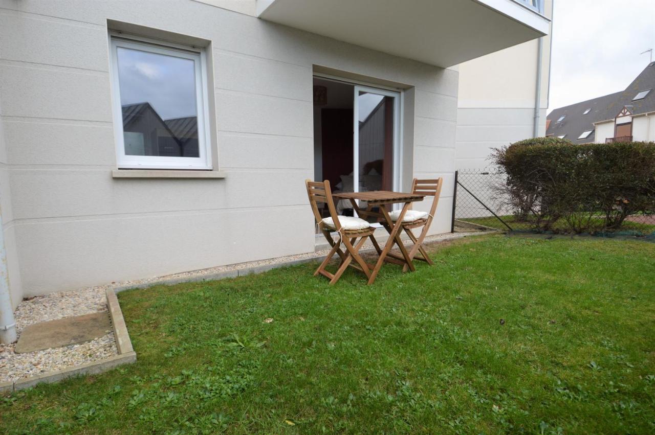 Jardin - A 50M De La Plage - Wifi - Parking Courseulles-sur-Mer Kültér fotó